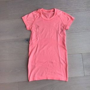 LULULEMON Short Sleeve Shirt